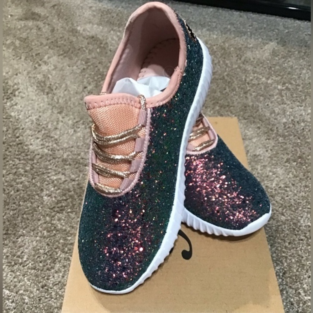 🆕Lightweight Iridescent Mermaid Sneakers